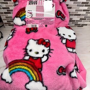 🆕️ SANRIO HELLO KITTY PINK ULTRA FINE FAUX FUR THROW 💕